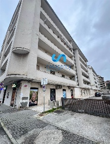 Foto Garage in via patturelli 55, Caserta Corso Trieste di 18 m² in vendita
