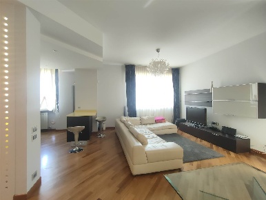 Foto Appartamento a Verona Pindemonte di 100 m² con 3 locali in affitto