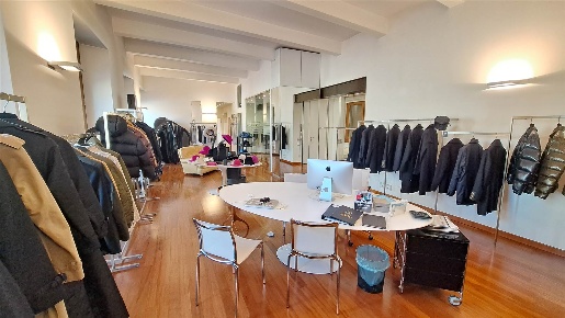 Foto Ufficio a Padova Porta Trento di 170 m² con 5 locali in vendita