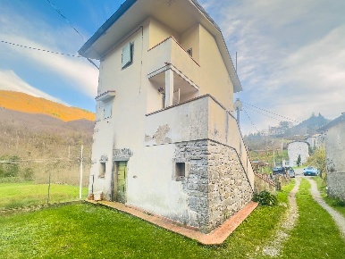 Foto Casa indipendente a Mulazzo di 60 m² con 3 locali in vendita