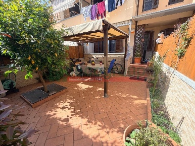 Foto Villa a schiera in Via Marco Mastacchi 295, Livorno Corea di 180 m²