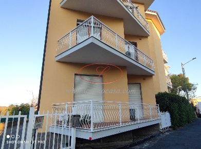 Foto Appartamento in Via Raffaello Sanzio, Diano Marina Centro di 41 m²