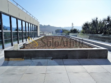 Foto Capannone industriale a Senigallia di 860 m² con 1 locali in affitto