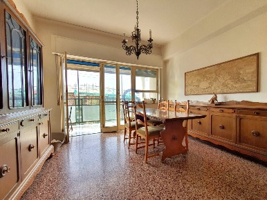 Foto Appartamento in Via Gianvincenzo Gravina 7, Catanzaro di 90 m²
