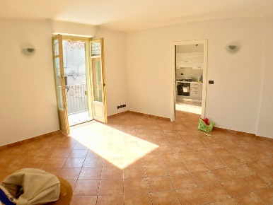 Foto Appartamento in Via Monte di Pietà 14, Cherasco Centro di 90 m²