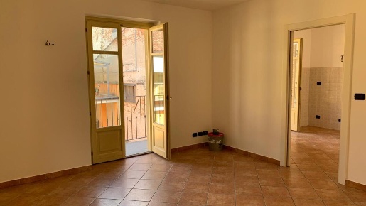 Foto Appartamento in Via Monte di Pietà 14, Cherasco Centro di 90 m²