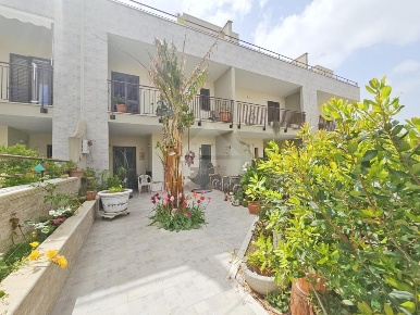 Foto Villa a schiera in Contrada Favaro, Palo del Colle di 180 m²