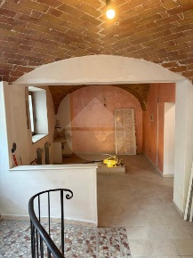 Foto Appartamento in Via Bettino Ricasoli, Siena di 80 m² con 3 locali