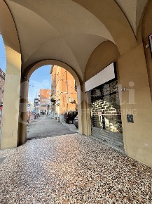 Foto Negozio in Via Aurelio Saffi 49, Bologna Saffi di 23 m² con 1 locali