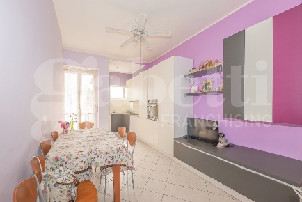 Foto Appartamento in Via Taggia 1, Torino Lingotto di 84 m² con 3 locali