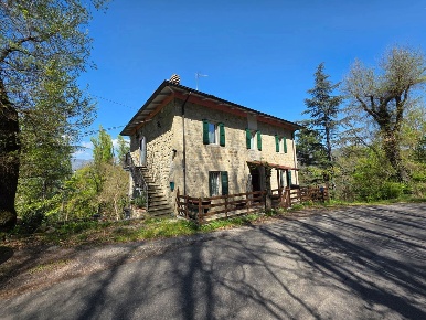 Foto Villa bifamiliare in Via carviano 53, Grizzana Morandi di 220 m²