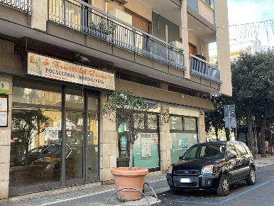 Foto Negozio in Via Manzoni 91, Bari Libertà di 40 m² con 1 locali