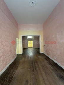 Foto Negozio a Arezzo Porta Santo Spirito - Stazione di 70 m² con 2 locali