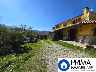 Foto Villa unifamiliare in Via Ippocrate, Terni Cesure - Valenza di 218 m²