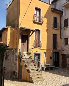 Foto Appartamento in via zuccari 170, Viterbo Bagnaia - La Quercia di 46 m²