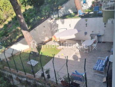 Foto Appartamento in Via degli Oleandri 20, Varazze Sant'Ambrogio di 61 m²