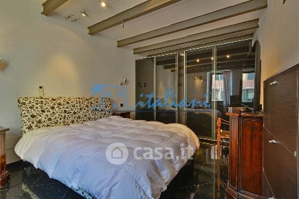 Foto Appartamento in Via Cairoli, Varazze Centro di 70 m² con 4 locali
