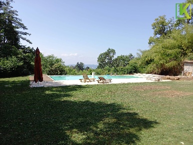 Foto Terreno agricolo in via Montello 137, Varese Montello di 6700 m²