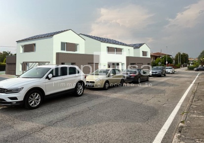 Foto Case semi ndipendenti in XXV aprile 25, Susegana Priula Colfosco