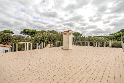 Foto Appartamento in via delle ginestre 3, Pisa Tirrenia di 82 m²