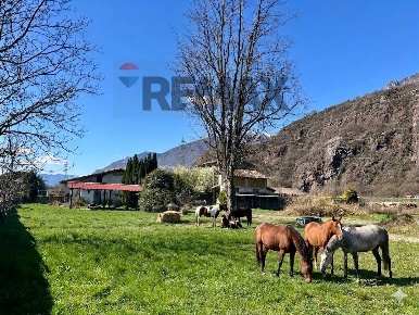 Foto Casa indipendente a Darfo Boario Terme di 5210 m² con 2 locali