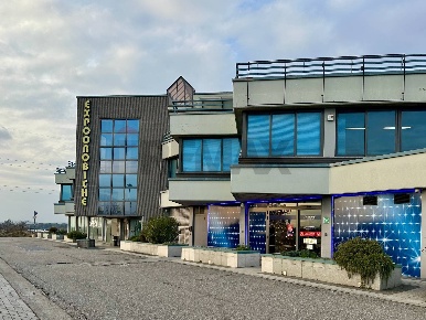 Foto Ufficio a Curno di 75 m² con 2 locali in affitto