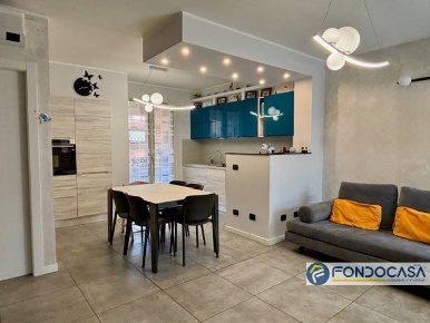 Foto Appartamento a Palazzolo sull'Oglio Centro di 115 m² con 3 locali
