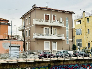 Foto Magazzino in via montello 6, San Benedetto del Tronto di 45 m²