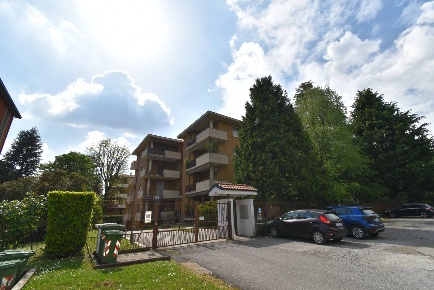 Foto Appartamento in alcide de gasperi 5, Bernareggio Centro di 115 m²