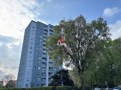 Foto Appartamento in Via Enrico Falck 3, Milano Gallaratese di 89 m²