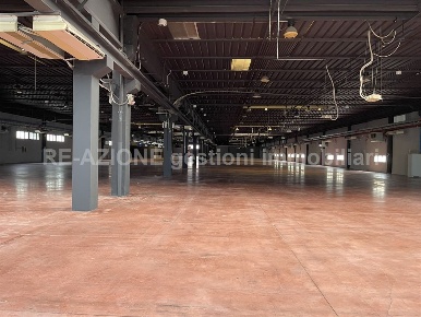 Foto Capannone industriale in Viale del Lavoro, Vicenza di 3500 m²