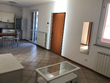 Foto Appartamento a Lurate Caccivio Centro di 80 m² con 3 locali in vendita