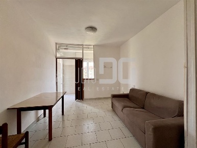Foto Appartamento in Via Carbonari, Limbiate Centro di 50 m² con 2 locali