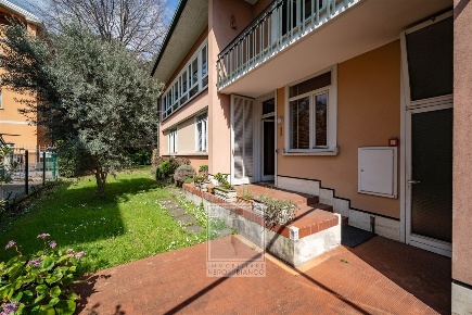 Foto Appartamento in via mazzini, Calolziocorte Centro di 145 m² in vendita
