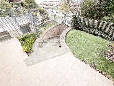 Foto Appartamento in via cervino, San Giustino di 90 m² con 5 locali