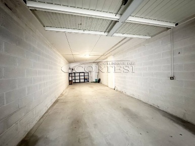 Foto Garage a Città di Castello di 40 m² con 1 locali in vendita