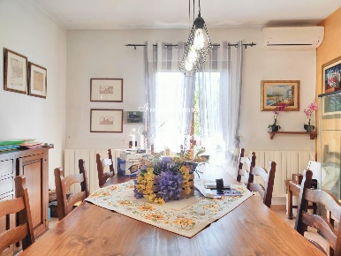 Foto Villa a schiera a Calci Centro di 150 m² con 6 locali in vendita