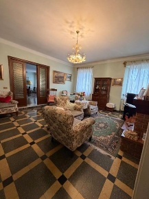 Foto Appartamento a Camaiore Camaiore Paese di 250 m² con 8 locali