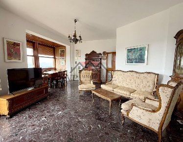 Foto Appartamento a Pomarance Larderello di 205 m² con 8 locali in vendita