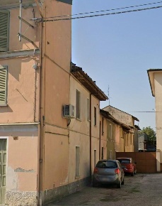 Foto Appartamento a Pieve Porto Morone Centro di 187 m² con 4 locali