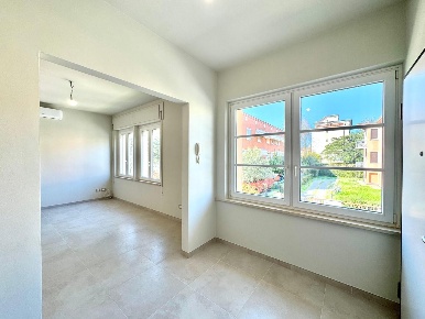 Foto Ufficio a Lucca San Concordio di 110 m² con 7 locali in affitto