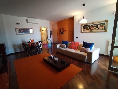 Foto Appartamento a Livorno Quartiere Venezia di 80 m² con 4 locali