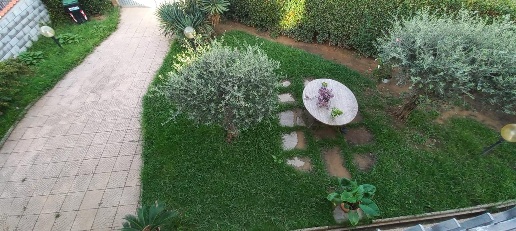 Foto Casa indipendente a Carrara Fontia, Fossola, Fossone di 240 m²