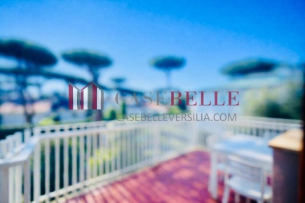 Foto Appartamento a Camaiore Lido di Camaiore di 86 m² con 6 locali