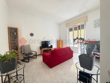 Foto Appartamento in Via Emilia 23, Legnano di 80 m² con 2 locali