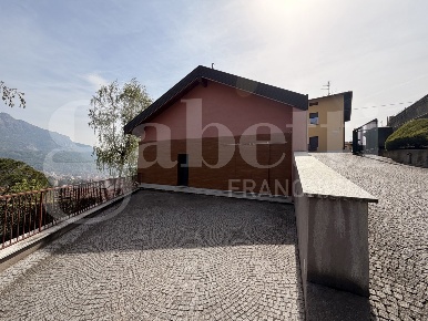 Foto Appartamento in Via Quarto 14, Lecco Rancio di 173 m² con 4 locali