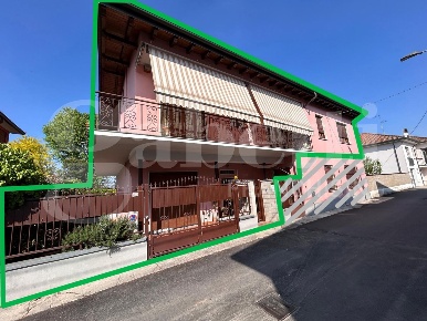 Foto Appartamento in Via pessina 27/1, Garlasco Centro di 168 m² in vendita