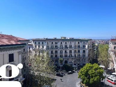 Foto Appartamento in Michele Kerbaker, Napoli Vomero di 326 m² in vendita