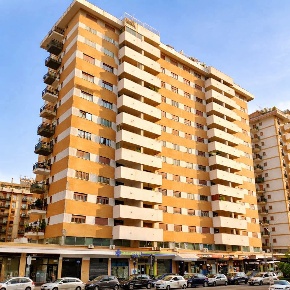 Foto Appartamento in Viale Alcide De Gasperi 30, Palermo di 120 m²