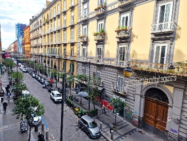 Foto Appartamento in Via Duomo 45, Napoli Tribunali di 265 m² con 6 locali